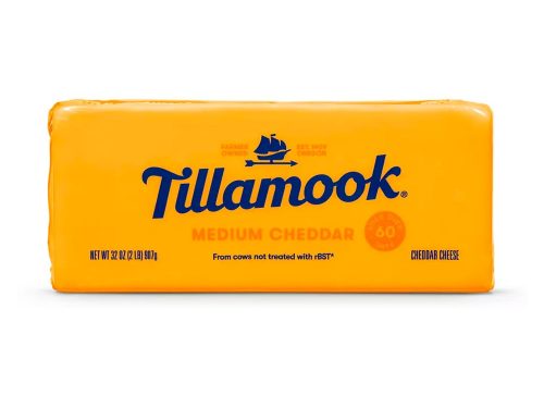 Tillamook Medium Cheddar Cheese Loaf - 32oz